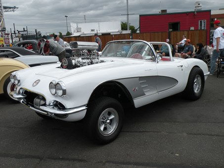 white corvette